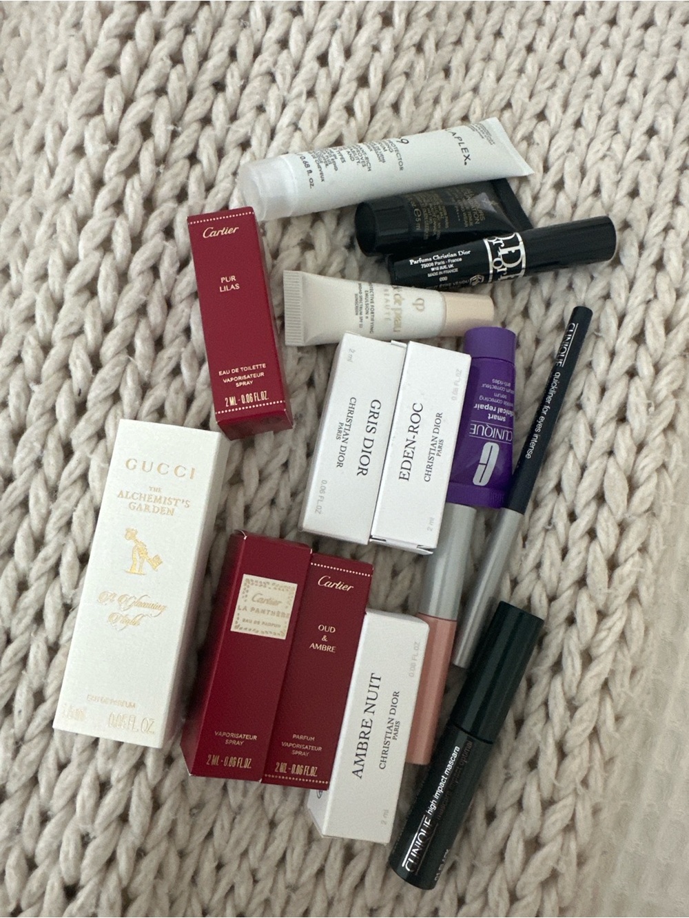 Assorted designer Women’s Makeup & Fragrance Samples